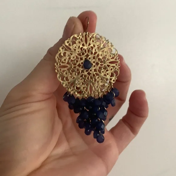 Earrings - Picture 2 of 4